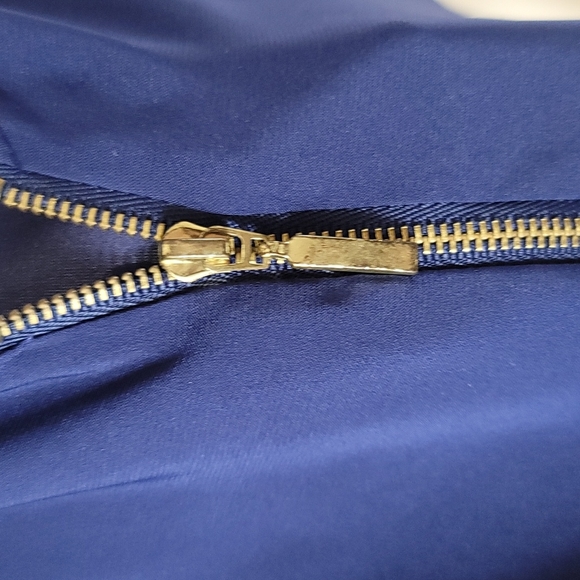 Express Blouse - Picture 4 of 4